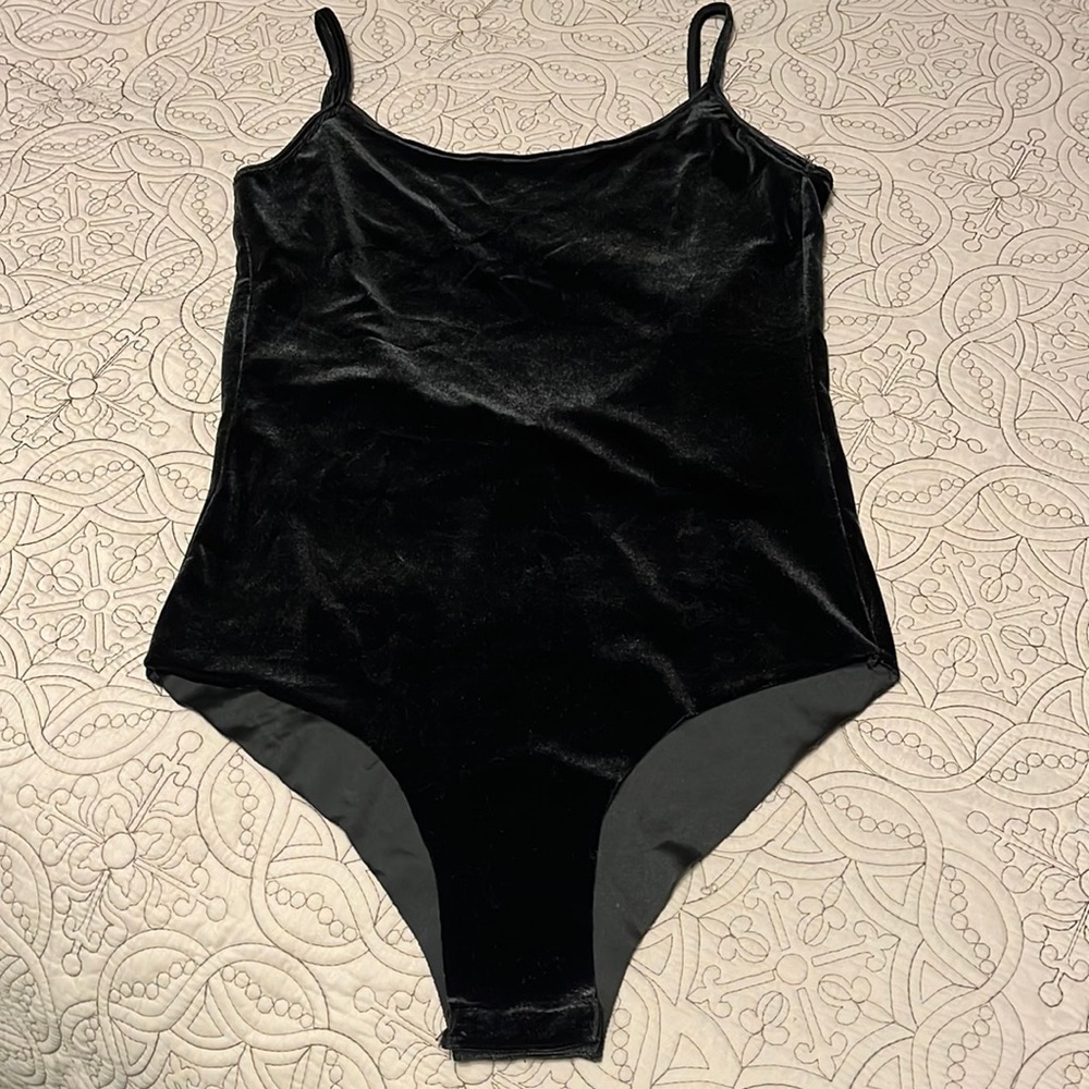 Zara M Velvet Black Bodysuit